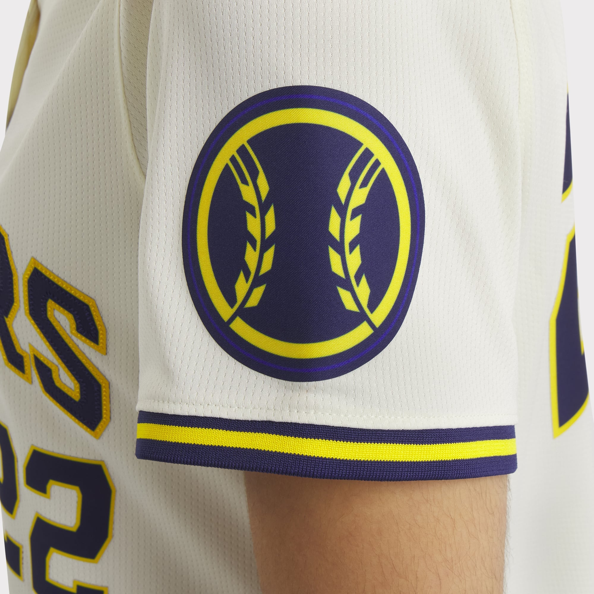 Women's Milwaukee Brewers Christian Yelich Nike Cream Home Limited Player Jersey - 12